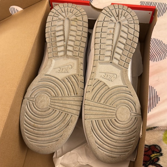 Nike dunks - Picture 3 of 3